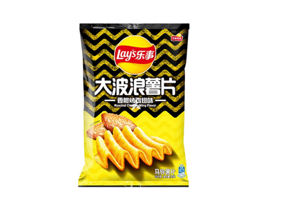 LAY'S CHIPS ROASTED CHICKEN WING FLAVOR 70GM